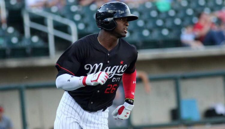 Luis Robert Top Outfield Prospects